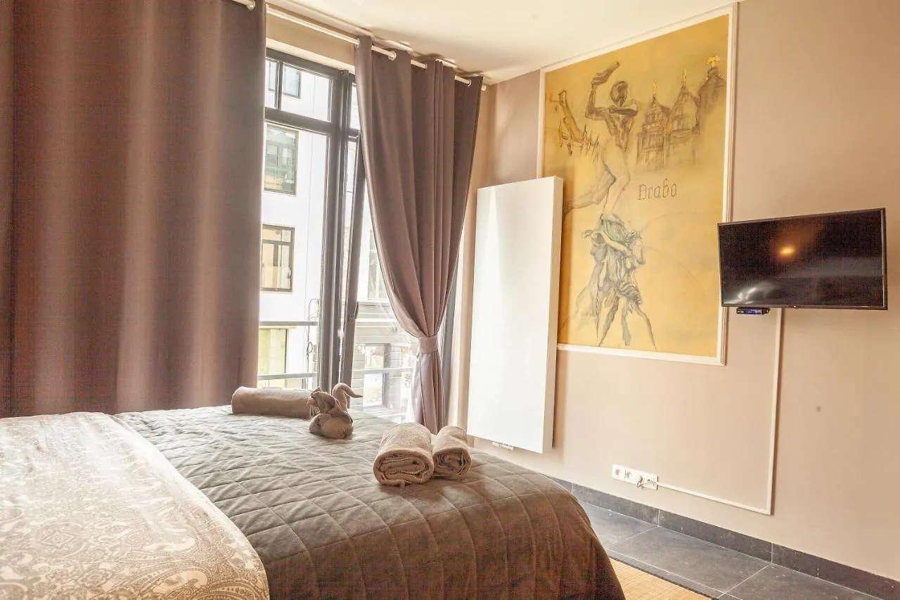 Luxury Suites Central Anvers Daire