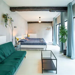  Apartment Antwerps