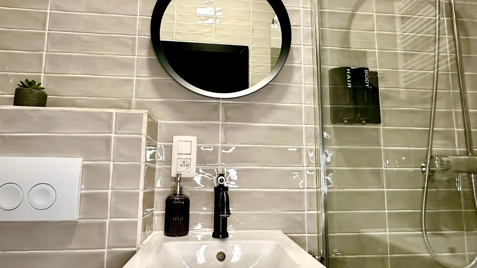 Luxury Suites Diamond By Rikas Hotels Antwerp Apartment